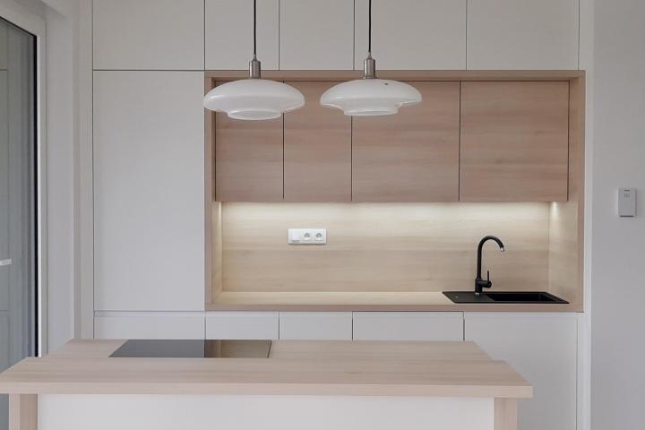 Biela Matt / Dub Arlington | Moderný štýl / Bratislava - Discovery Residence